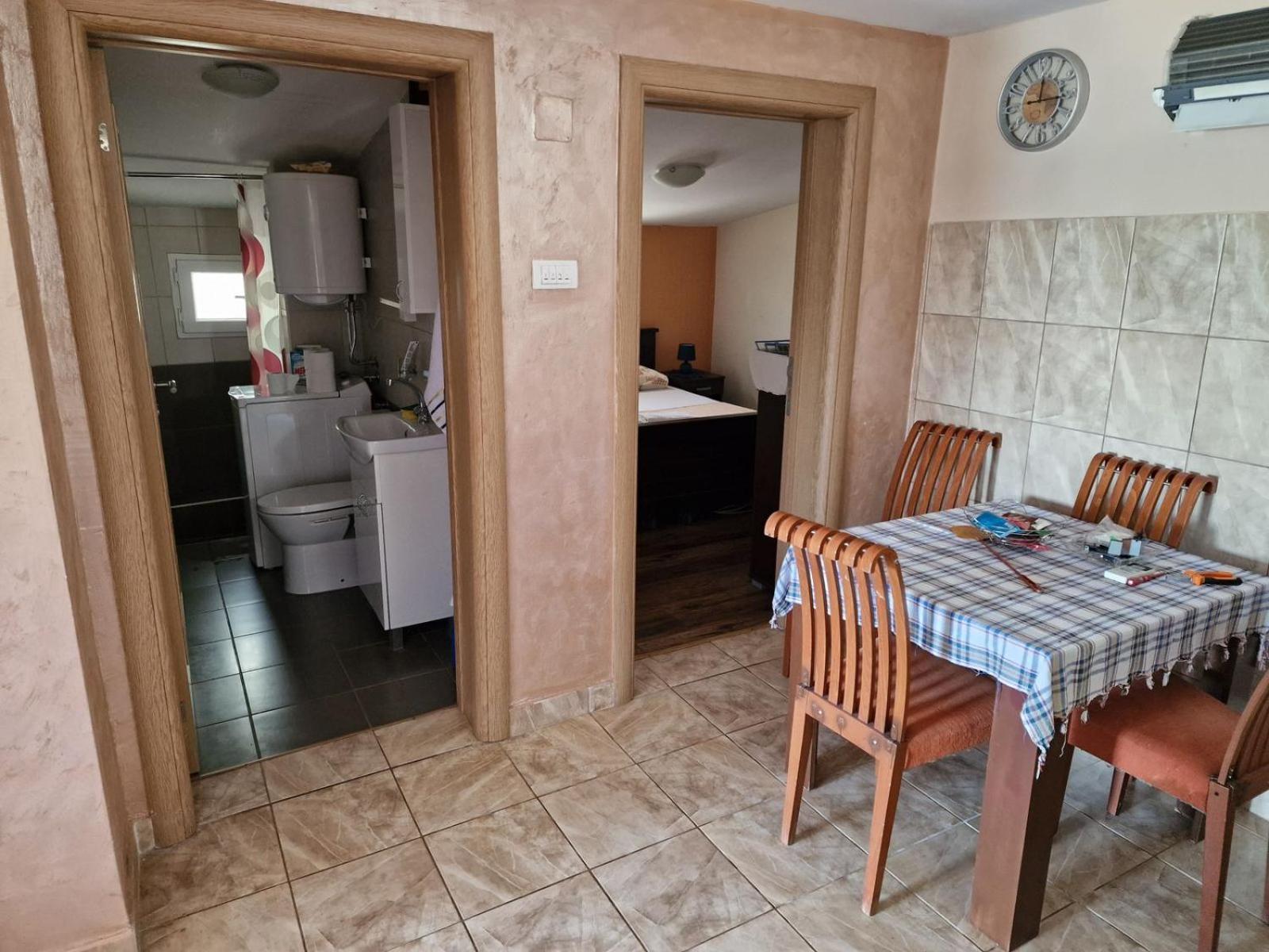 Lakeside Oasis Home Karuc מראה חיצוני תמונה