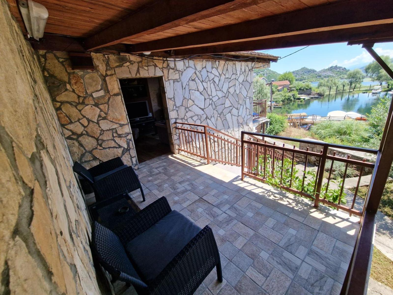 Lakeside Oasis Home Karuc מראה חיצוני תמונה