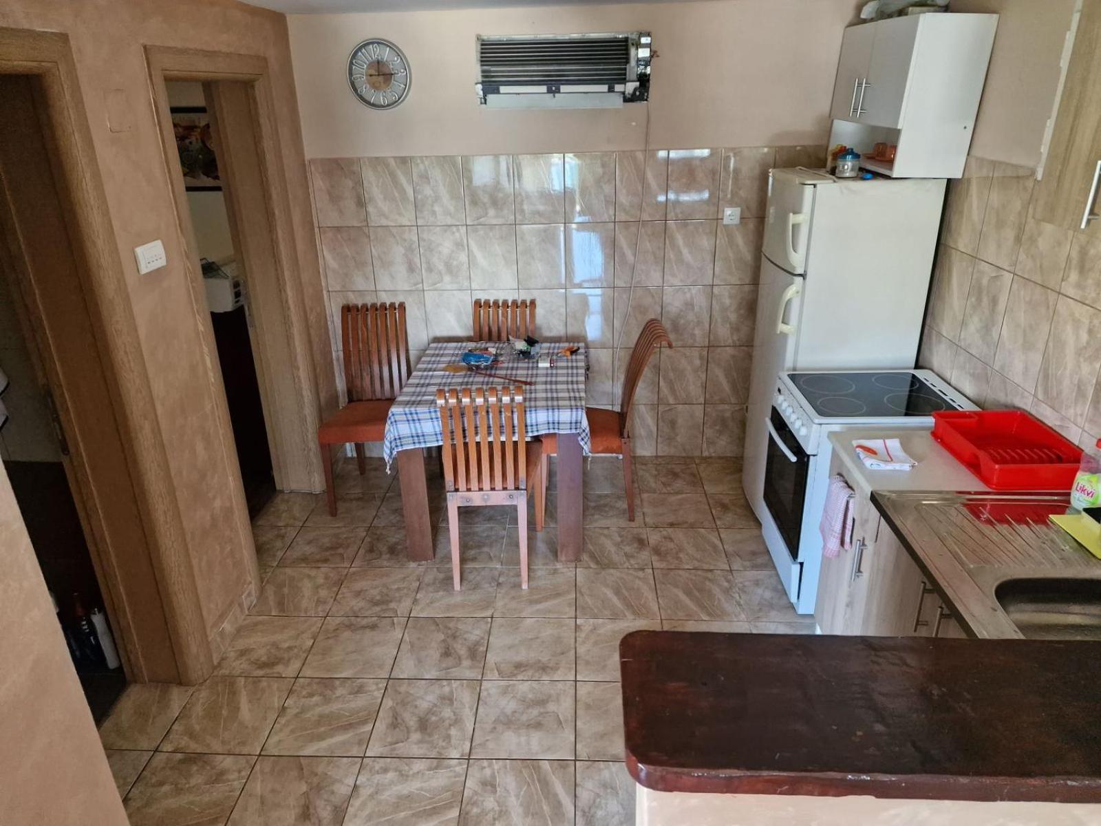 Lakeside Oasis Home Karuc מראה חיצוני תמונה