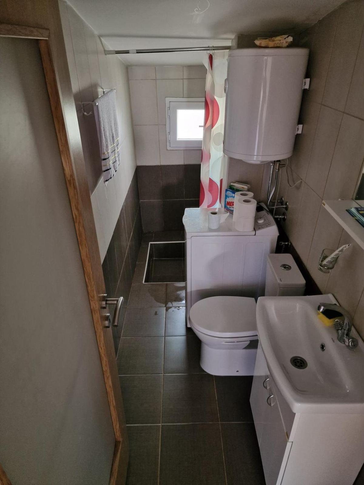Lakeside Oasis Home Karuc מראה חיצוני תמונה