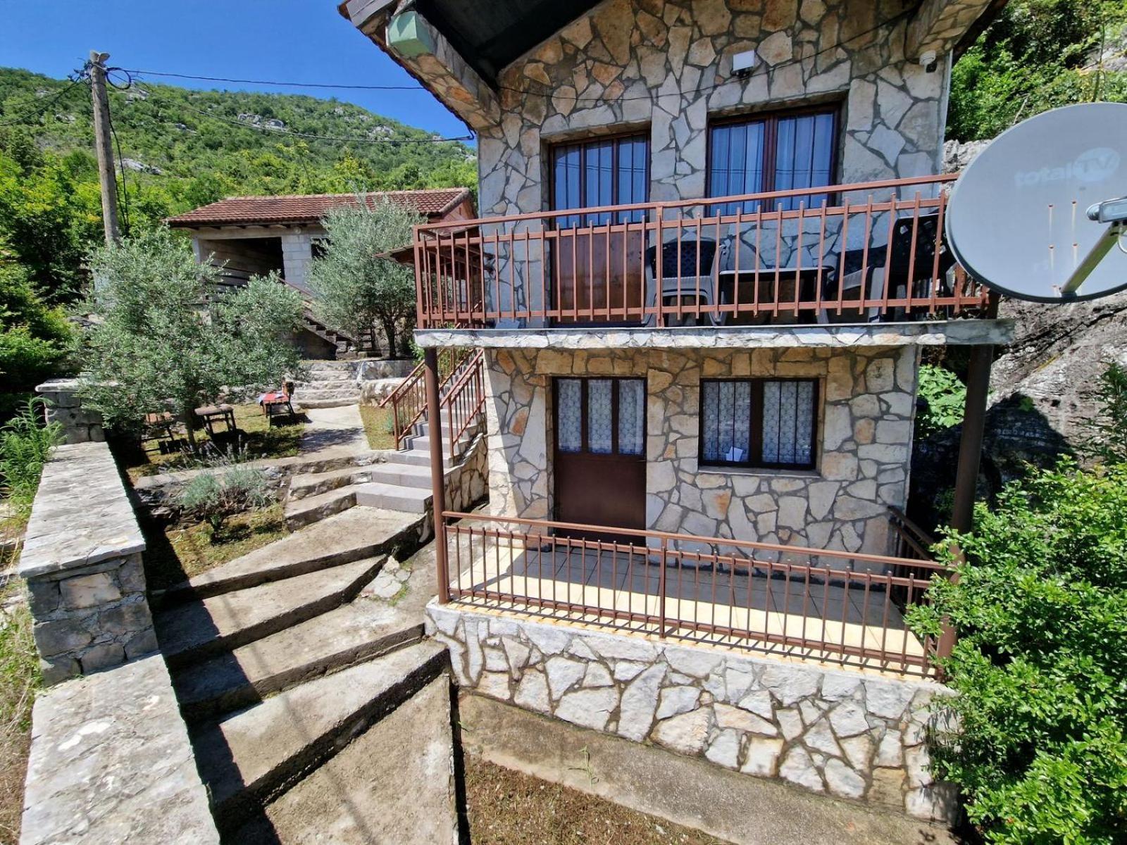 Lakeside Oasis Home Karuc מראה חיצוני תמונה