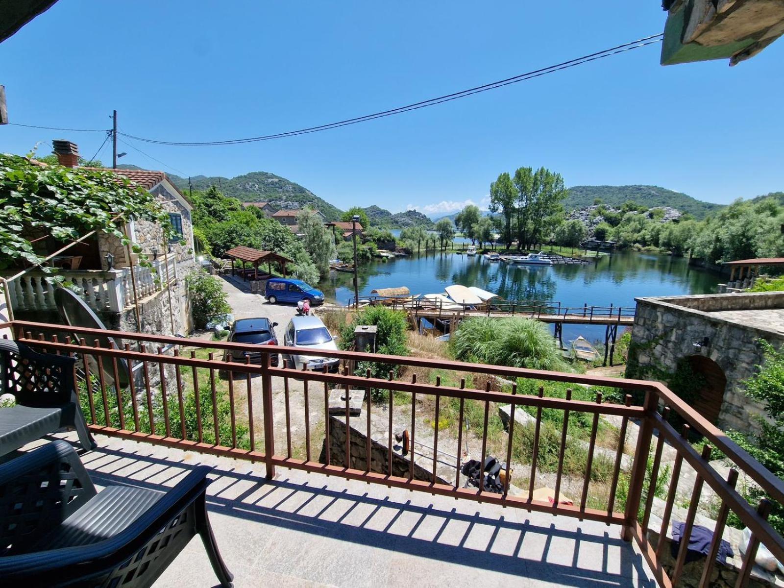 Lakeside Oasis Home Karuc מראה חיצוני תמונה